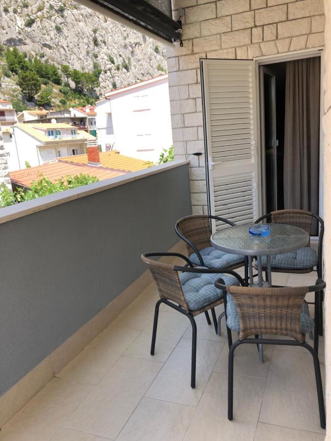 Omis - Private Ensuite Room With Balcony - Hotel Style Exteriér fotografie